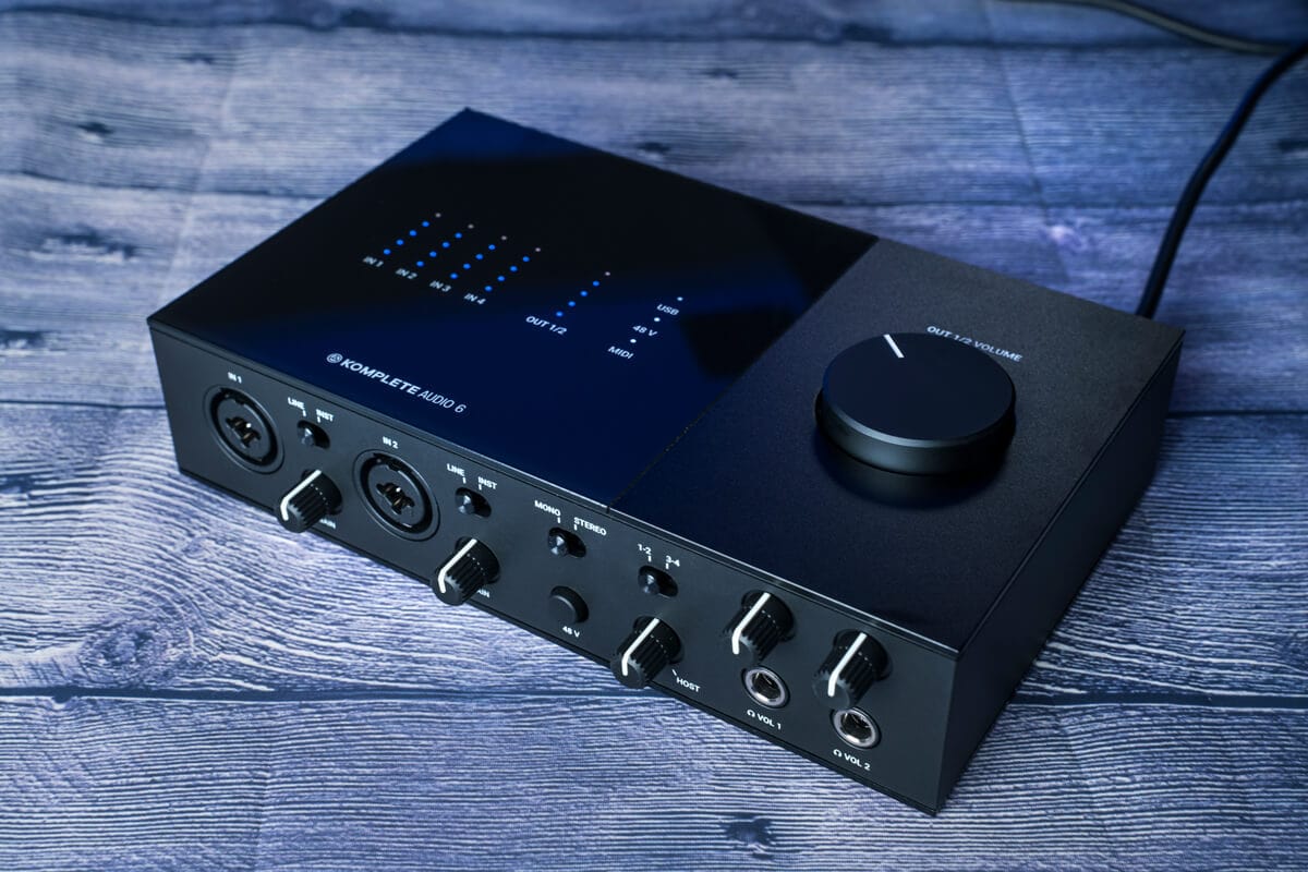 NI Komplete Audio 6 Mk2
